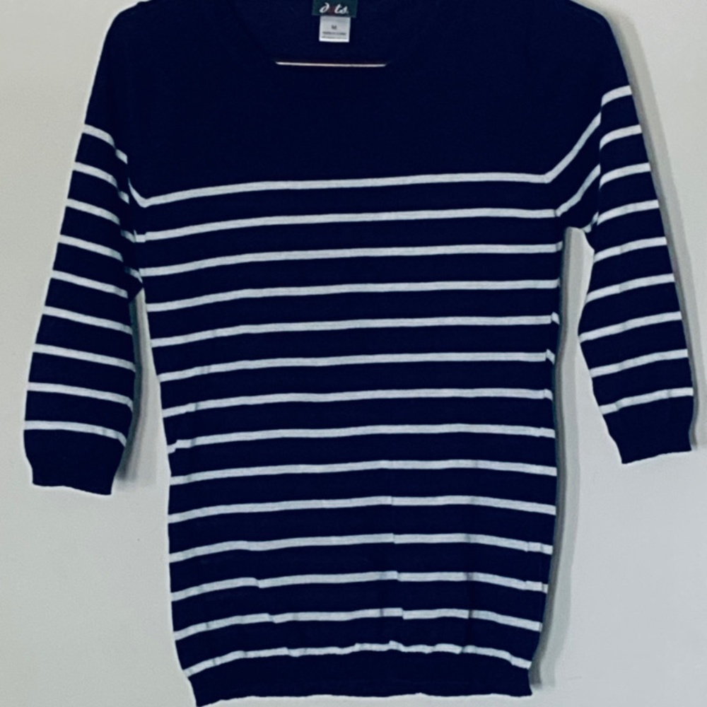 Nautical vibes Navy stripe Sweater sz M